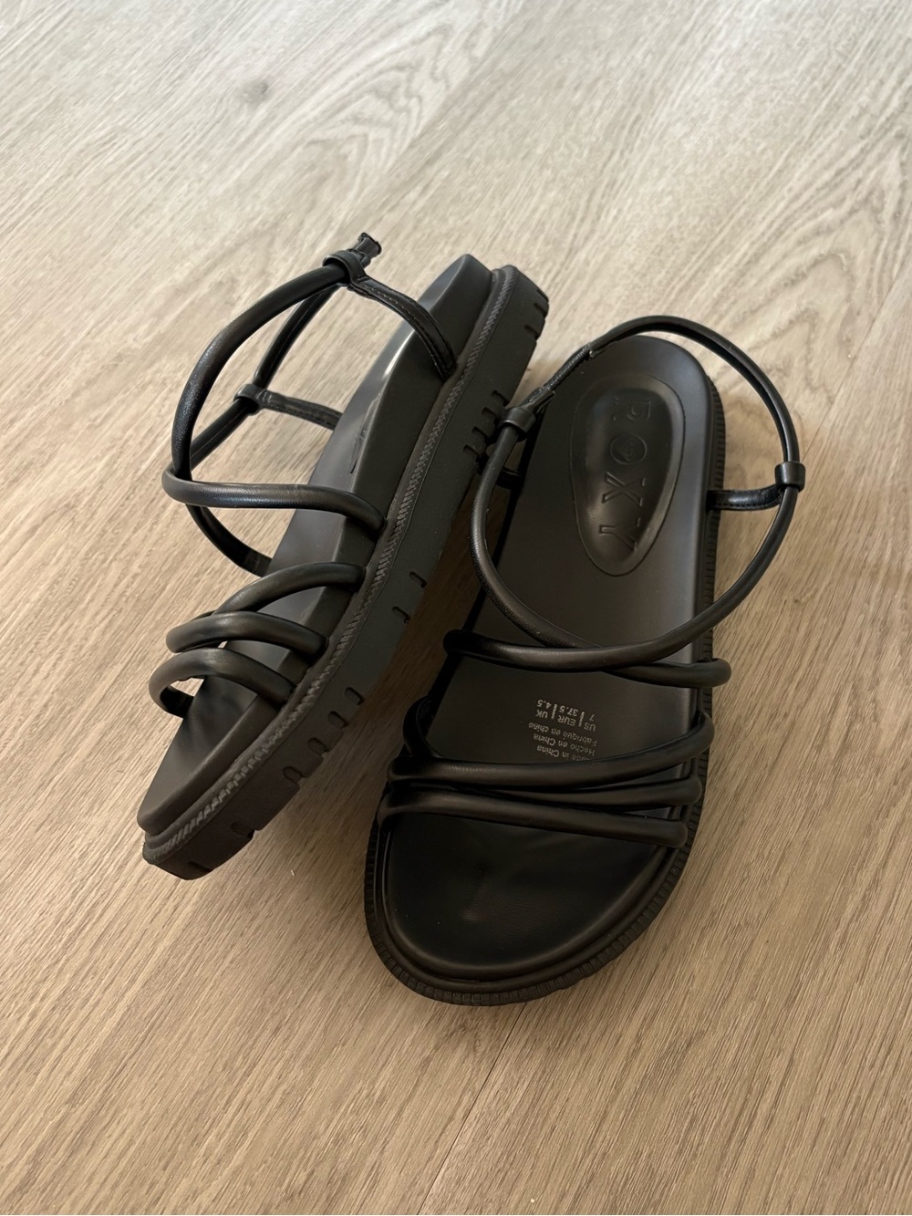 Roxy Strappy Black Flat Sandals